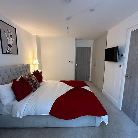 Luxury 2 Bedrooms - 2 Bathrooms - F5 Лондон Екстериор снимка