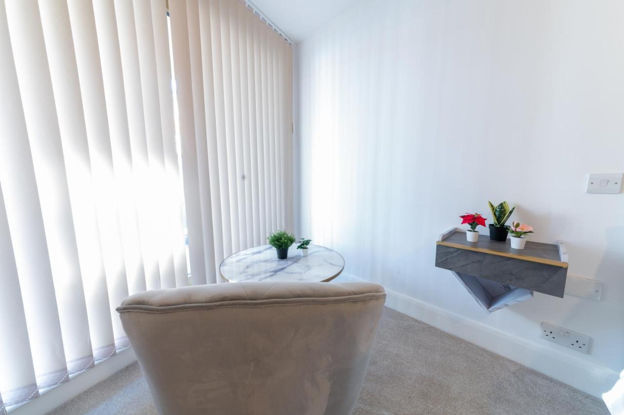 Luxury 2 Bedrooms - 2 Bathrooms - F5 Лондон Екстериор снимка