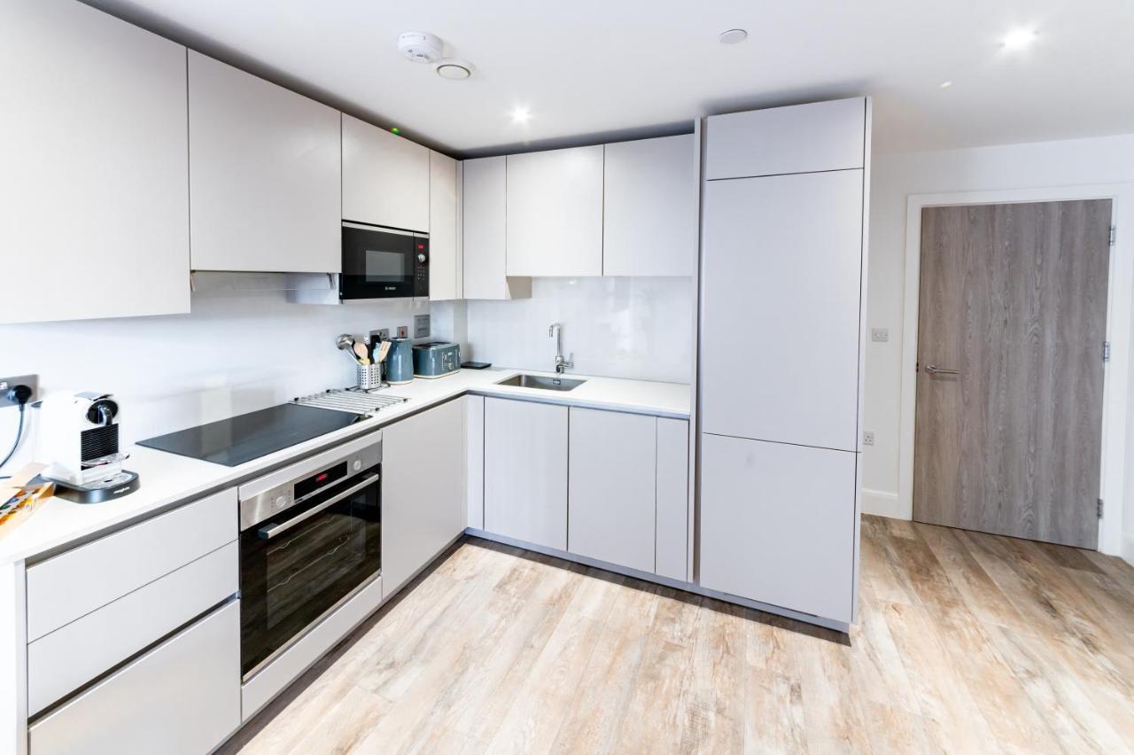 Luxury 2 Bedrooms - 2 Bathrooms - F5 Лондон Екстериор снимка