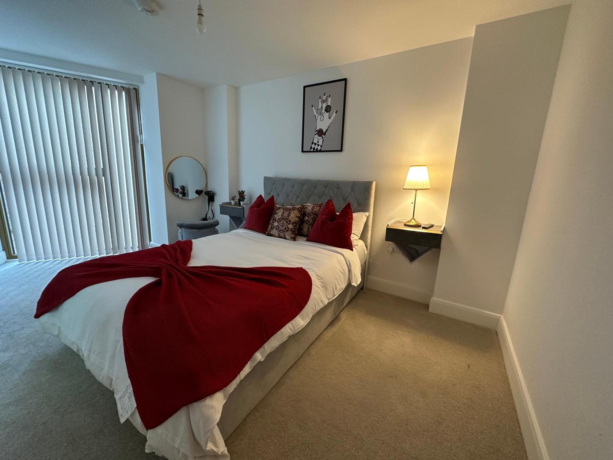 Luxury 2 Bedrooms - 2 Bathrooms - F5 Лондон Екстериор снимка