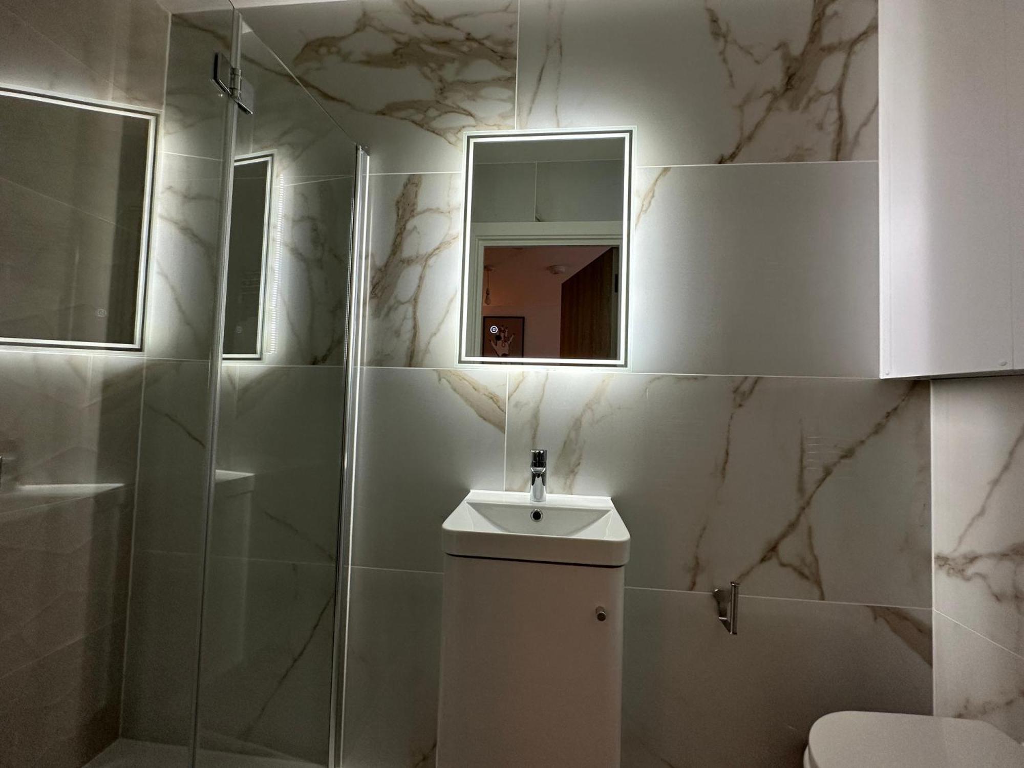 Luxury 2 Bedrooms - 2 Bathrooms - F5 Лондон Екстериор снимка